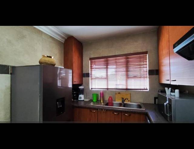 2 BEDROOM APARTMENT FOR SALE IN VAN DYK PARK